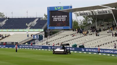 Ashes 2023, ENG vs AUS : तीसरे दिन बारिश ने बिगाड़ा खेल, 386 पर सिमटी ऑस्ट्रेलिया, इंग्लैंड के पास 35 रनों की बढ़त SportsTak Hindi