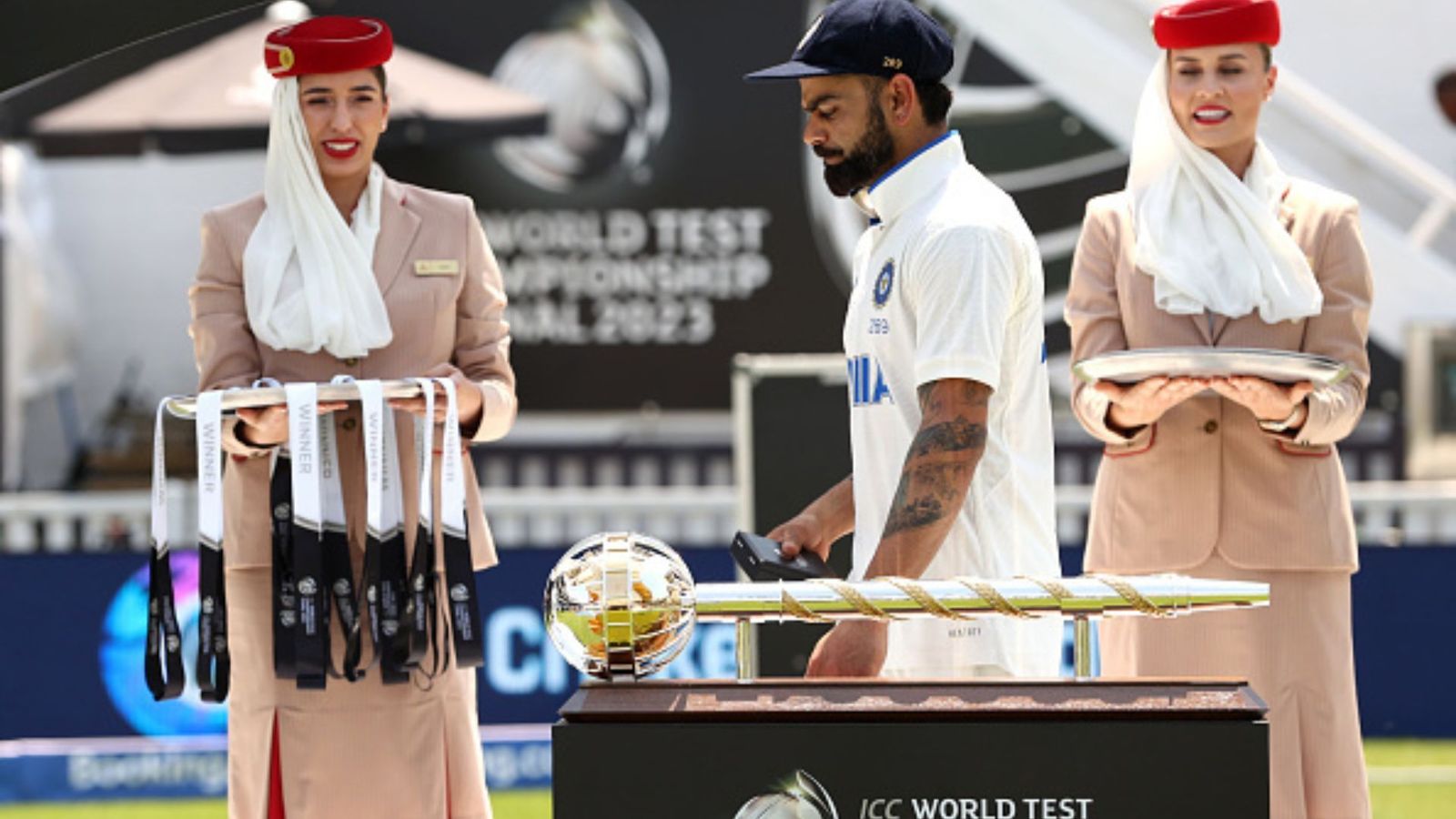 Virat Kohli : वेस्टइंडीज में अगर गरजा विराट कोहली का बल्ला, सचिन और गावस्कर के खास क्लब में बनाएंगे जगह Virat Kohli : वेस्टइंडीज में अगर गरजा विराट कोहली का बल्ला, सचिन और गावस्कर के खास क्लब में बनाएंगे जगह