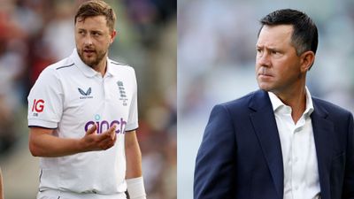 Ollie Robinson : ख्वाजा को गाली देने के बाद रोबिनसन ने लिया था रिकी पोंटिंग का नाम, अब पूर्व ऑस्ट्रेलियाई कप्तान ने लगाई लताड़ SportsTak Hindi