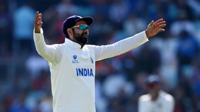 Rohit Sharma : रोहित शर्मा के बाद टीम इंडिया के भविष्य का कौन होगा कप्तान, सुनील गावस्कर ने सुझाए ये दो नाम SportsTak Hindi