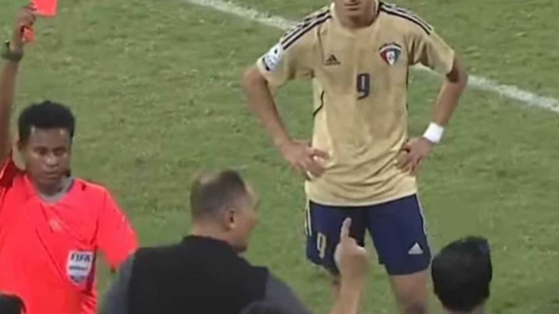 SAFF Championship 2023: भारत- कुवैत मुकाबले में दूसरी बार भारतीय कोच के साथ हुआ ऐसा, खूब हुआ हंगामा, VIDEO