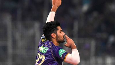 KKR के गेंदबाज का दमदार शतक, 9वें नंबर पर बल्लेबाजी से कूट दिए 122 रन, नॉर्थ जोन ने 540 रन बनाकर कसा शिकंजा SportsTak Hindi