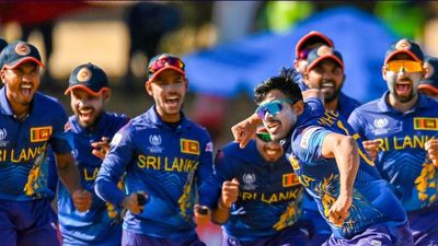 ICC World Cup 2023 Qualifiers: धोनी के गेंदबाज की फिरकी में फंसा नीदरलैंड्स, 21 रन से श्रीलंका की जीत, 7वें पायदान पर पहुंचा आयरलैंड SportsTak Hindi