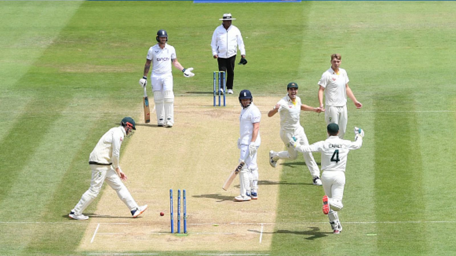 Jonny Bairstow : जॉनी बेयरस्टो को आउट दिए जाने पर मचा बवाल, कमिंस, स्टोक्स, अश्विन से लेकर गौतम गंभीर तक जानें किसने क्या कहा? Jonny Bairstow : जॉनी बेयरस्टो को आउट दिए जाने पर मचा बवाल, कमिंस, स्टोक्स, अश्विन से लेकर गौतम गंभीर तक जानें किसने क्या कहा?