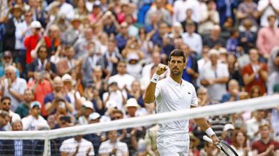 Wimbledon 2023: जोकोविच ने दर्ज की लगातार 29वीं जीत, इगा स्वियातेक के सामने नहीं टिक पाई चीन की खिलाड़ी SportsTak Hindi