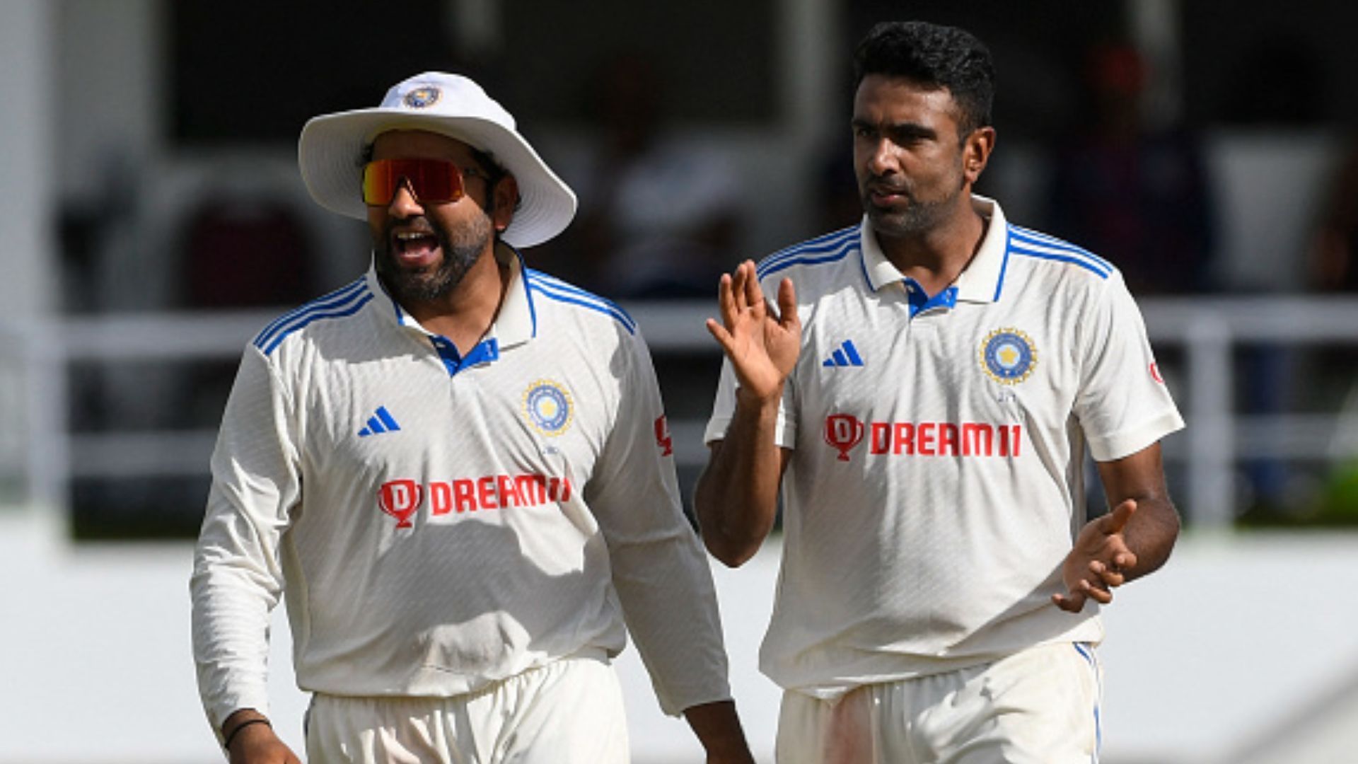 Team India Jersey : टीम इंडिया की नई टेस्ट जर्सी में निकली ये सबसे बड़ी खामी, अब ICC ले सकती है बड़ा एक्शन 