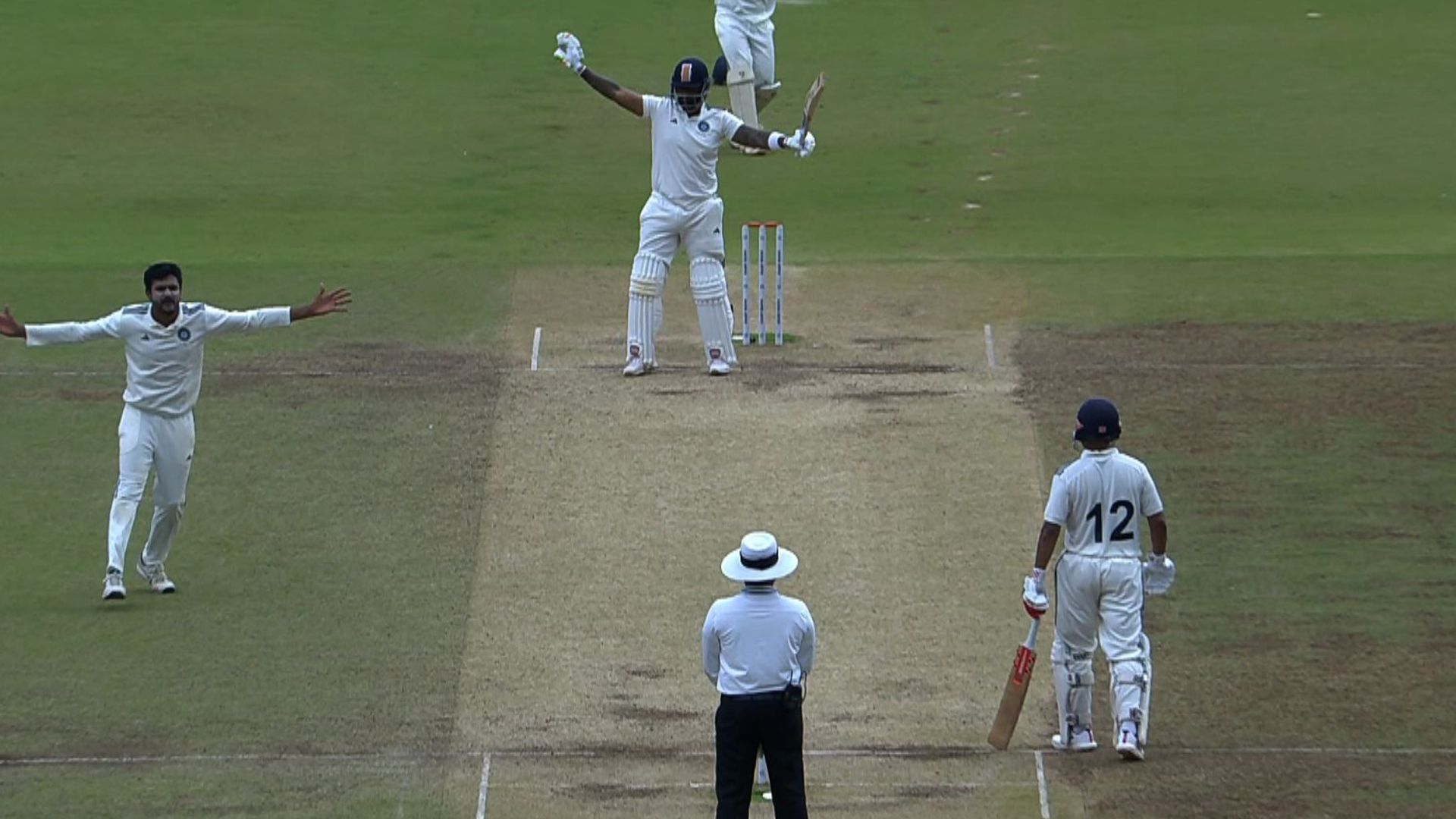 Duleep Trohpy Final : रोमांचक मोड़ पर फाइनल, जीत से 5 विकेट दूर साउथ जोन तो पुजारा की टीम को अंतिम दिन बनाने होंगे 116 रन