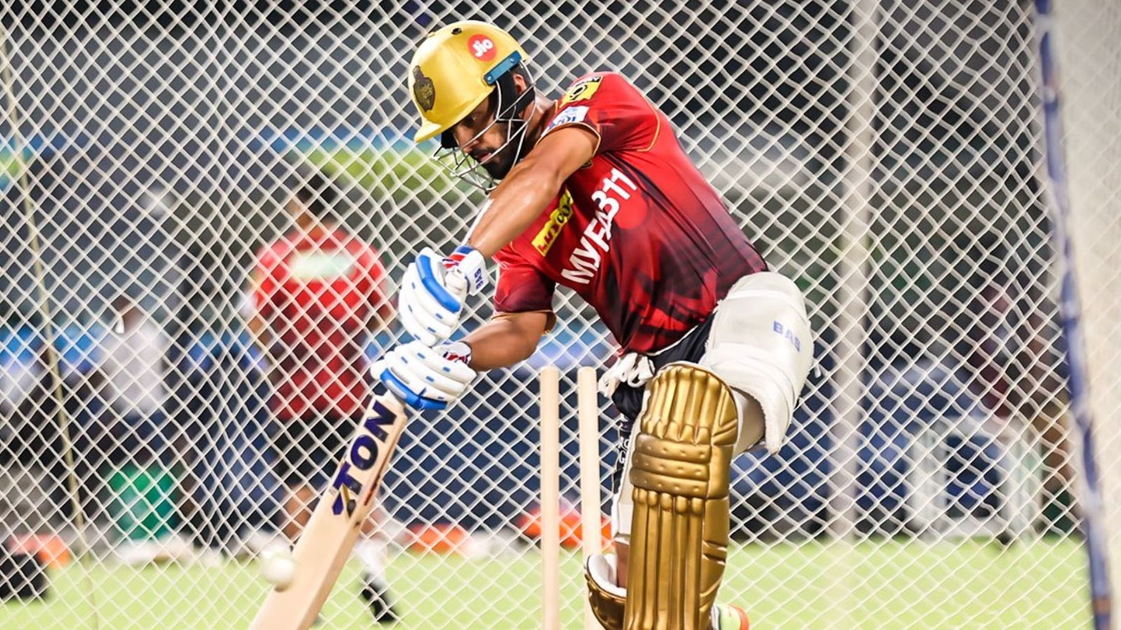 Sher E Punjab T20 Cup: KKR के बल्लेबाज ने ठोके 74 रन, मगर टीम को नहीं दिला सके जीत, आखिरी 6 गेंद में 8 रन के रोमांच पर हारी रॉयल फैंटम Sher E Punjab T20 Cup: KKR के बल्लेबाज ने ठोके 74 रन, मगर टीम को नहीं दिला सके जीत, आखिरी 6 गेंद में 8 रन के रोमांच पर हारी रॉयल फैंटम