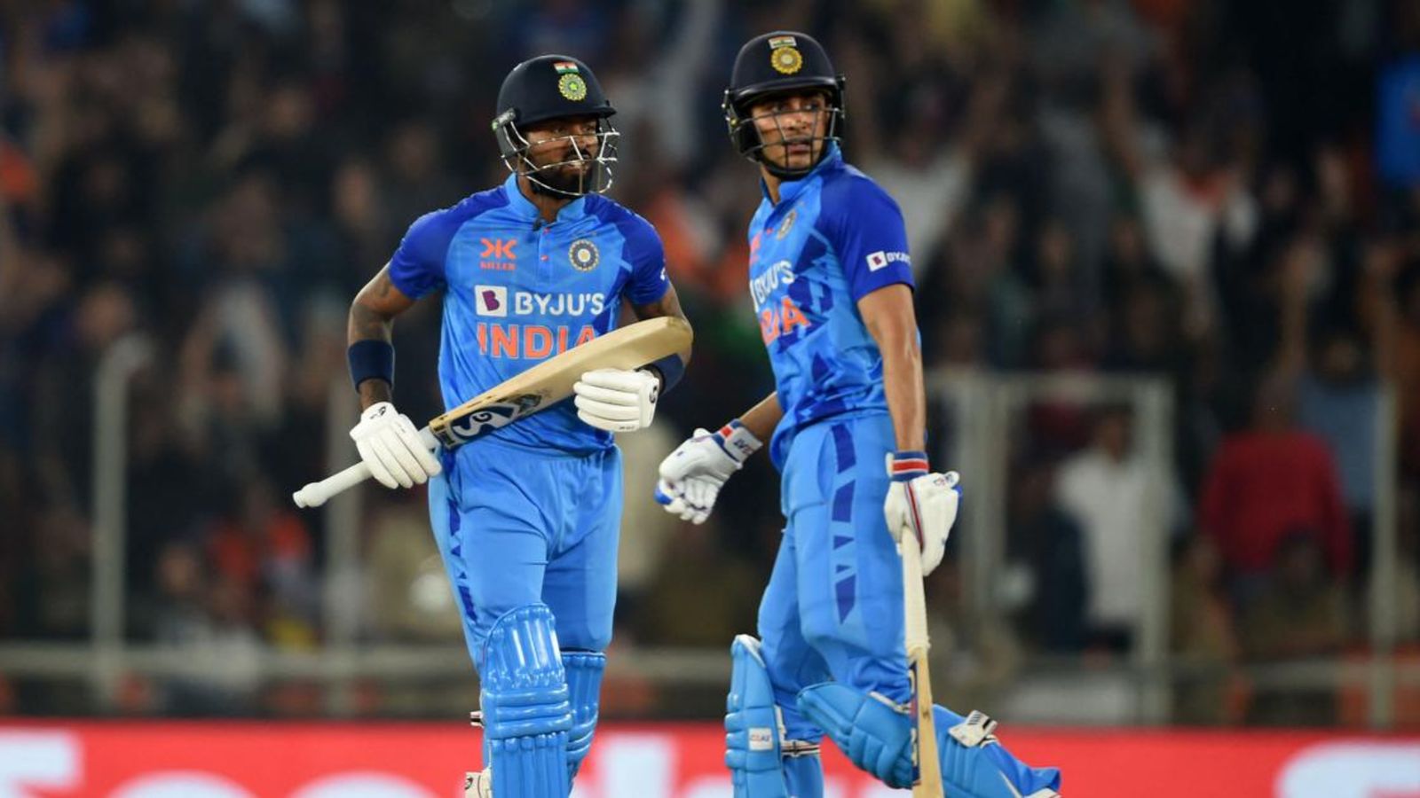 हार्दिक पंड्या-शुभमन गिल पर BCCI लेगा बड़ा फैसला, टीम इंडिया के साथ इस दौरे पर नहीं भेजेगा! हार्दिक पंड्या-शुभमन गिल पर BCCI लेगा बड़ा फैसला, टीम इंडिया के साथ इस दौरे पर नहीं भेजेगा!