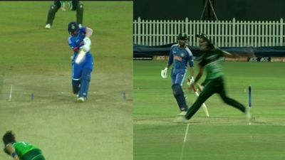 IND A vs PAK A: खराब अंपायरिंग ने बिगाड़ा भारत का खेल, पहले नो बॉल नहीं दी फिर पैर पर लगी गेंद पर दिया कैच आउट SportsTak Hindi