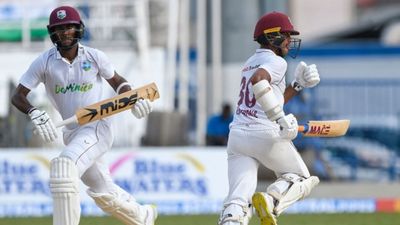 IND vs WI : 'रणजी ट्रॉफी खेले वेस्टइंडीज के खिलाड़ी', पूर्व भारतीय खिलाड़ी ने क्यों कहा ऐसा ? SportsTak Hindi