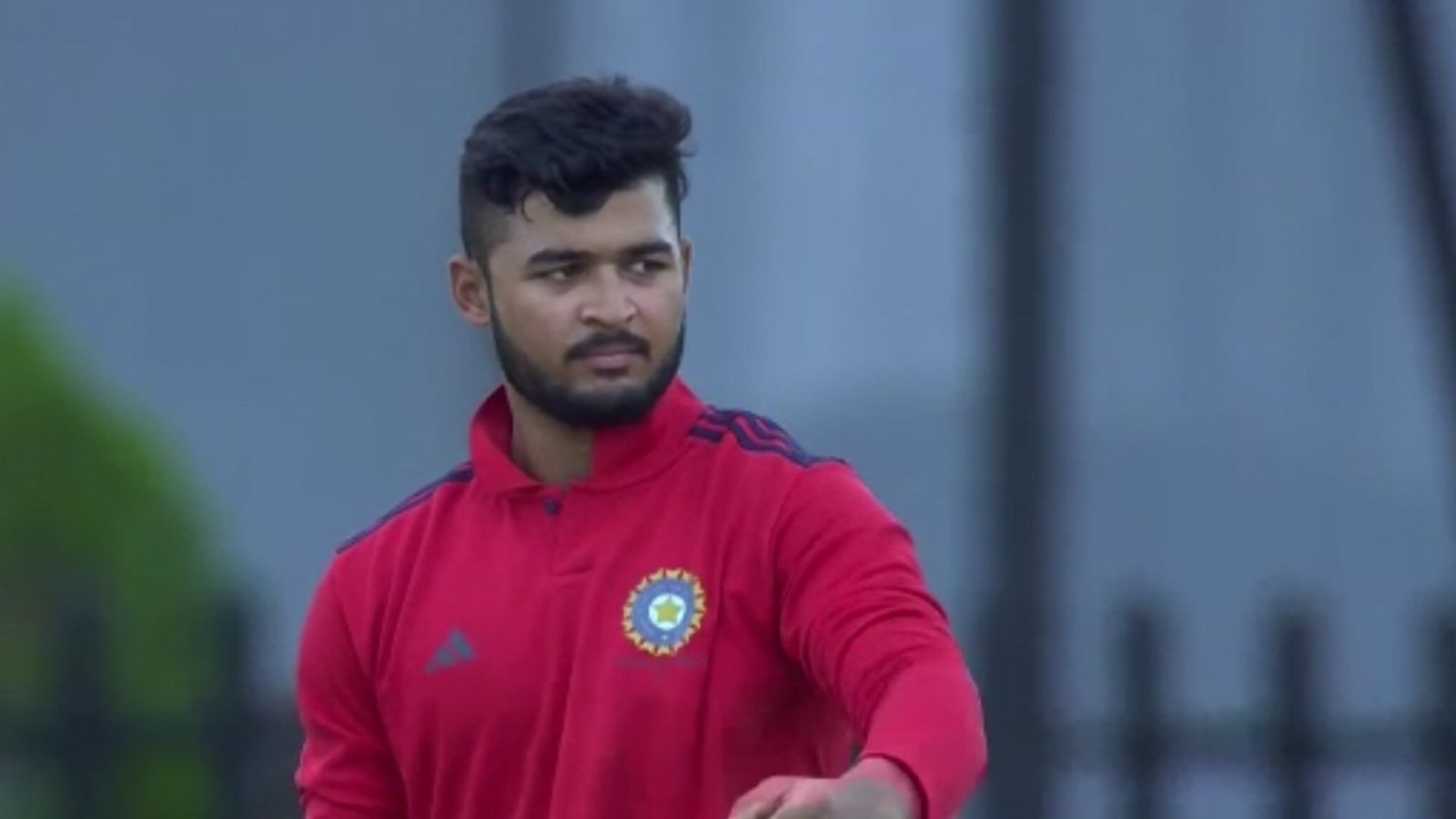 रियान पराग का बैटिंग में जलजला, 57 पर 5 विकेट गिरे तो 5 चौकों-11 छक्कों से ठोका सनसनीखेज़ शतक, नीतीश राणा की टीम के धुर्रे उड़ाए रियान पराग का बैटिंग में जलजला, 57 पर 5 विकेट गिरे तो 5 चौकों-11 छक्कों से ठोका सनसनीखेज़ शतक, नीतीश राणा की टीम के धुर्रे उड़ाए