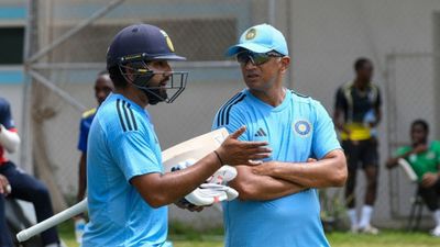 IND vs WI : वेस्टइंडीज के खिलाफ दूसरे वनडे में विराट और रोहित को क्यों मिला आराम, कोच राहुल द्रविड़ ने बताई अंदर की बात SportsTak Hindi