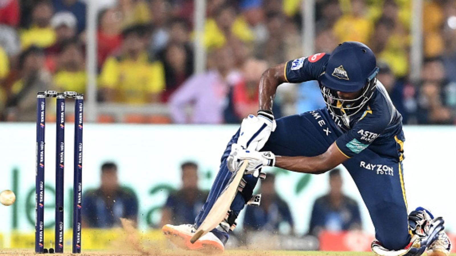 Deodhar Trophy : हार्दिक पंड्या की टीम के स्टार बल्लेबाज ने ठोका शतक, 132 रनों की पारी से साउथ जोन को सेंट्रल जोन पर दिलाई जीत Deodhar Trophy : हार्दिक पंड्या की टीम के स्टार बल्लेबाज ने ठोका शतक, 132 रनों की पारी से साउथ जोन को सेंट्रल जोन पर दिलाई जीत