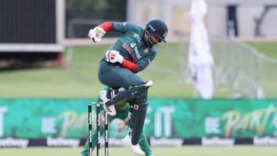 Asia Cup 2023 : पहले लिया संन्यास, 24 घंटे बाद पलटा फैसला, अब वनडे कप्तानी छोड़ एशिया कप से बाहर हो गया बांग्लादेश का ये धुरंधर SportsTak Hindi