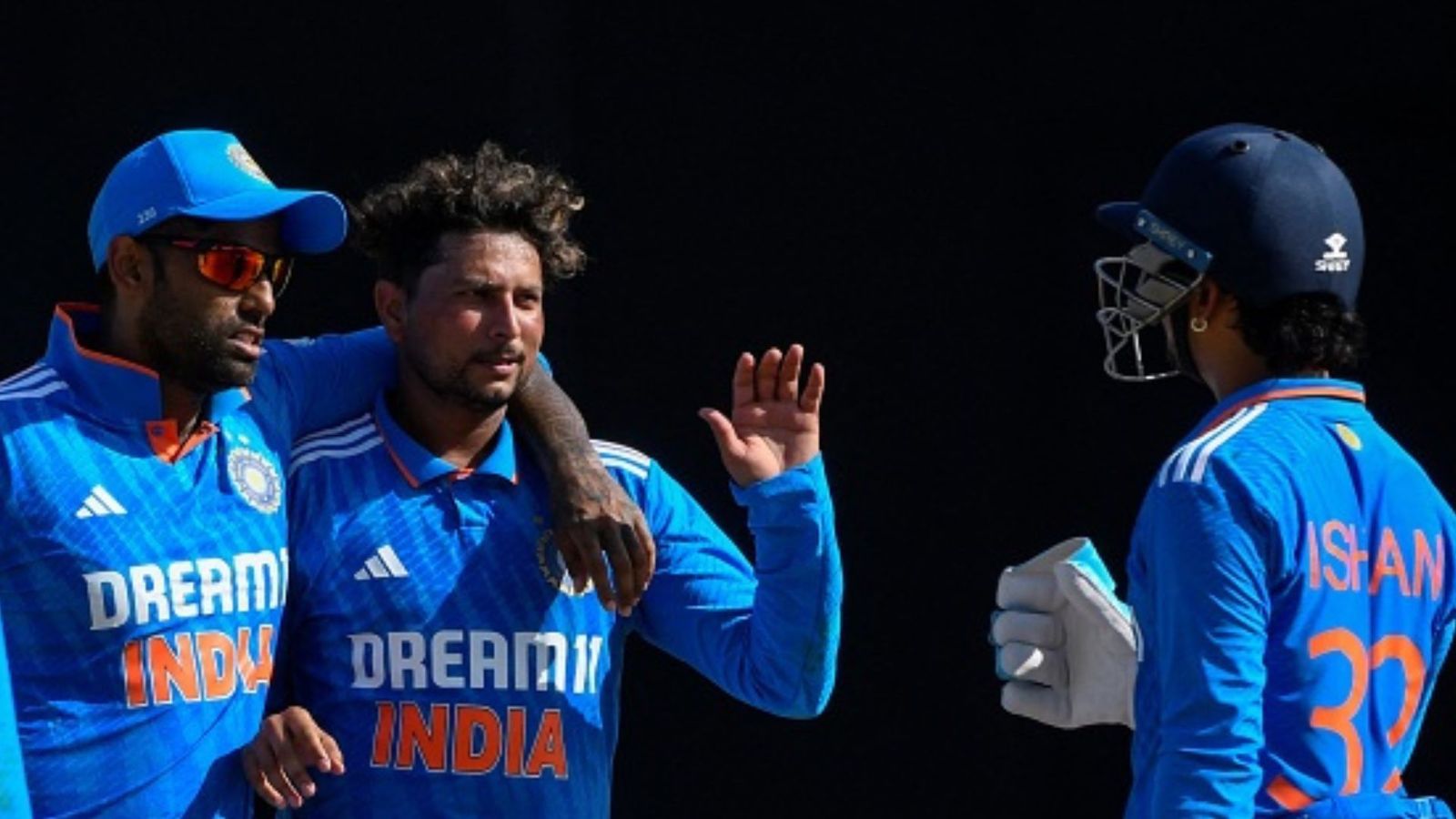 IND vs WI, Kuldeep Yadav : वेस्टइंडीज के खिलाफ दूसरे T20 मैच से कुलदीप यादव क्यों बैठे बाहर, जानें बड़ी वजह  IND vs WI, Kuldeep Yadav : वेस्टइंडीज के खिलाफ दूसरे T20 मैच से कुलदीप यादव क्यों बैठे बाहर, जानें बड़ी वजह