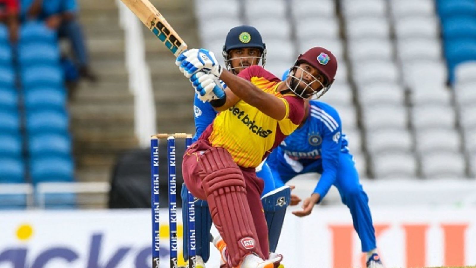 IND vs WI : पूरन ने 67 रनों की ताबड़तोड़ पारी से टीम इंडिया को खदेड़ा, दूसरे टी20 में फ्लॉप बैटिंग से फिर हारा भारत IND vs WI : पूरन ने 67 रनों की ताबड़तोड़ पारी से टीम इंडिया को खदेड़ा, दूसरे टी20 में फ्लॉप बैटिंग से फिर हारा भारत