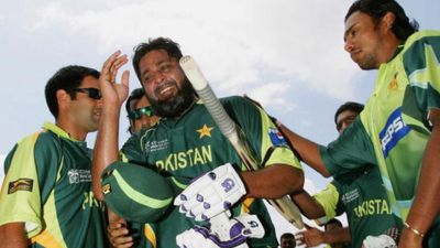 पाकिस्तान ने World Cup 2023 से पहले किया बड़ा बदलाव, इंजमाम उल हक को सौंपी ये अहम जिम्मेदारी  SportsTak Hindi