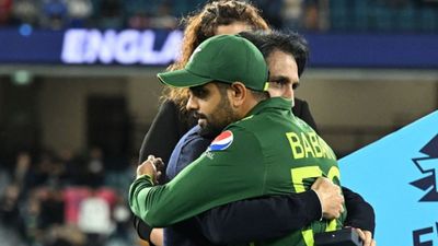 Babar Azam : 'मैं बाबर आजम से शादी करना चाहता हूं', पाकिस्तान के पूर्व खिलाड़ी रमीज राजा ने ऐसा क्यों कहा ? SportsTak Hindi