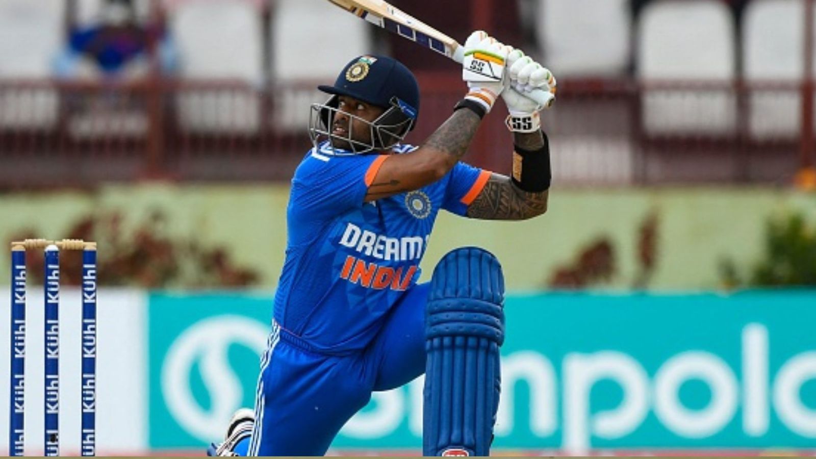 IND vs WI, 3rd T20I : सूर्यकुमार यादव के तूफान में उड़ी वेस्टइंडीज, 83 रनों की पारी से टीम इंडिया को 7 विकेट से जिताया मैच IND vs WI, 3rd T20I : सूर्यकुमार यादव के तूफान में उड़ी वेस्टइंडीज, 83 रनों की पारी से टीम इंडिया को 7 विकेट से जिताया मैच