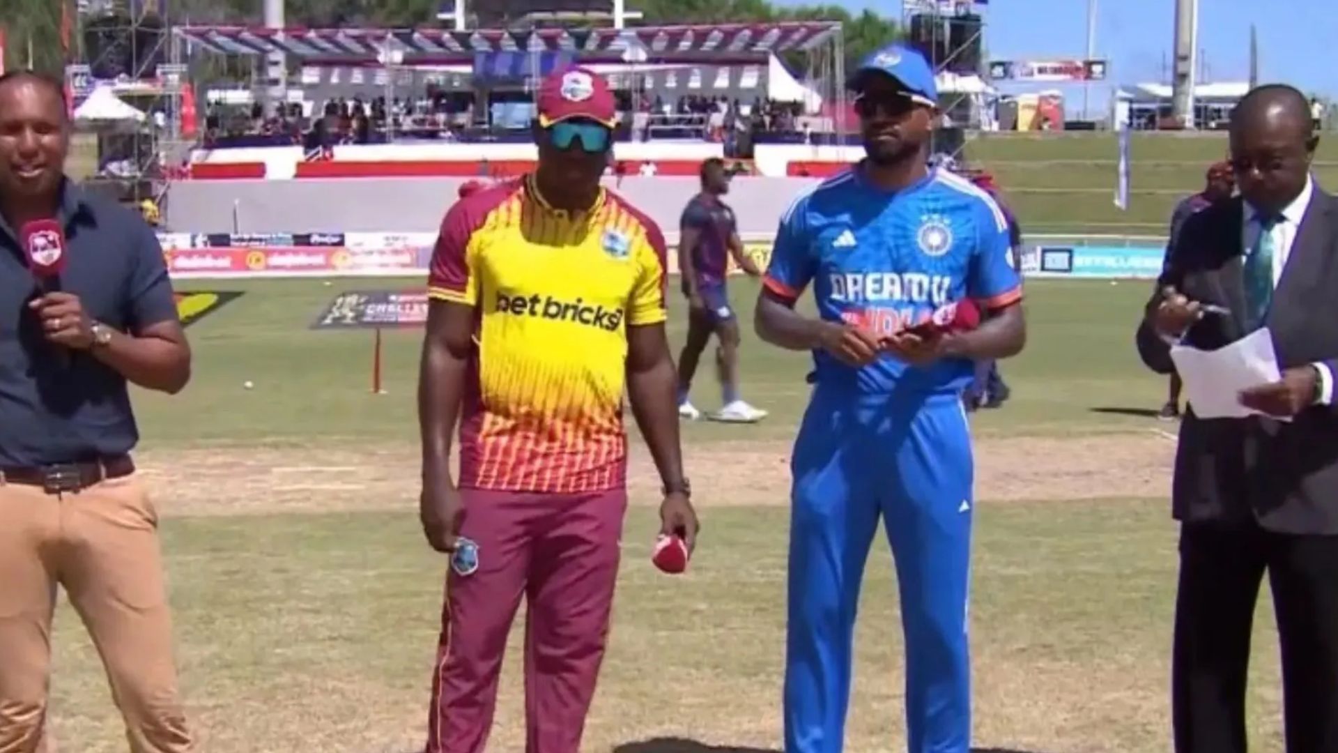 IND vs WI : भारत की पहले गेंदबाजी, यशस्वी जायसवाल को एक और मौका, जानें दोनों टीमों की 'Playing XI'