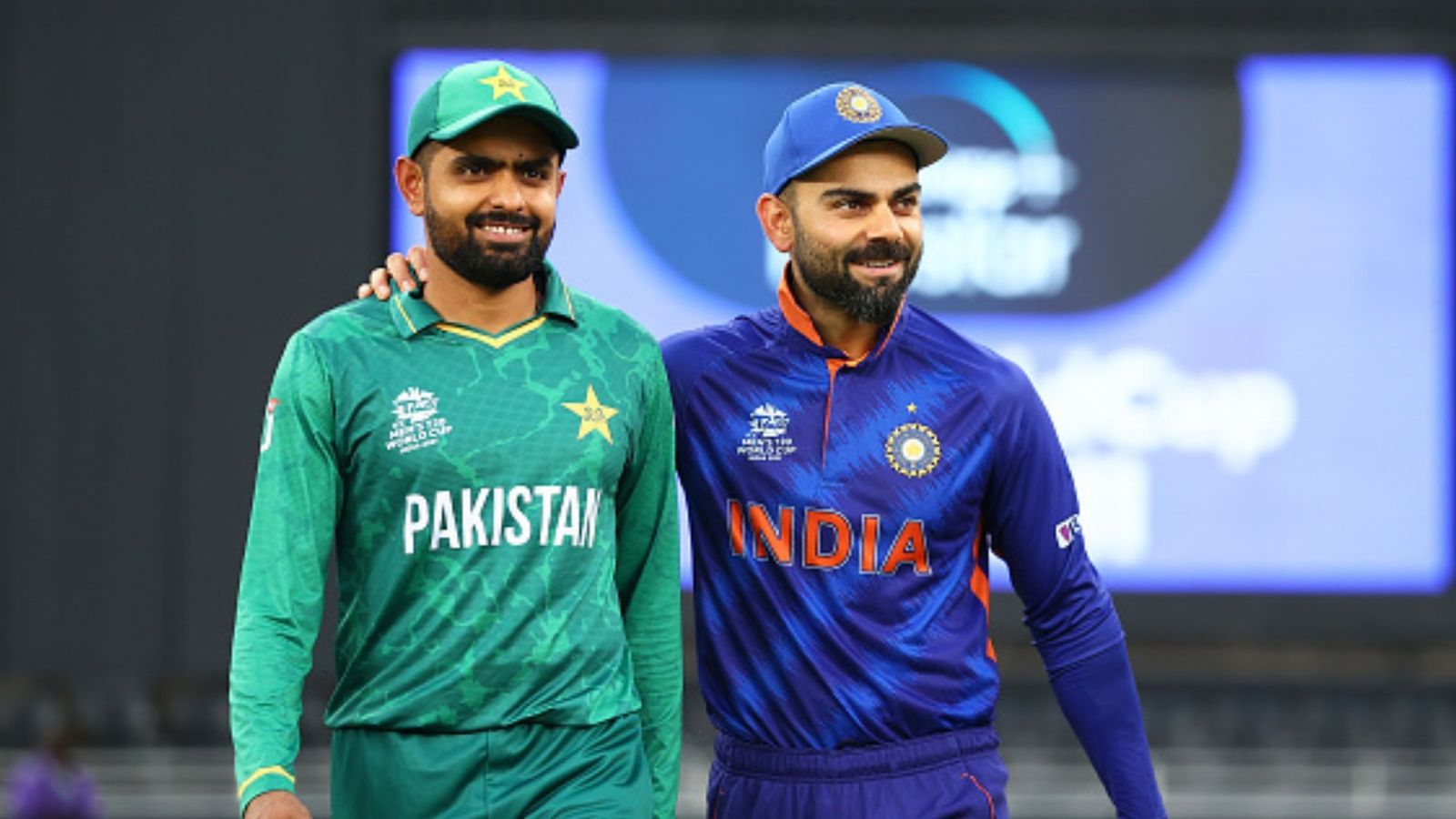 Kohli vs Babar : विराट कोहली ने खुद खत्म की बहस, बताया बाबर आजम दुनिया के नंबर एक बल्लेबाज हैं या नहीं Kohli vs Babar : विराट कोहली ने खुद खत्म की बहस, बताया बाबर आजम दुनिया के नंबर एक बल्लेबाज हैं या नहीं