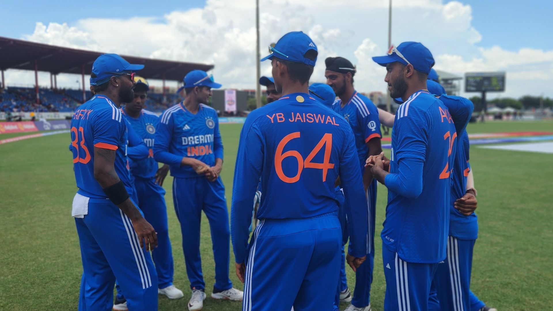 IND vs WI: हार्दिक पंड्या और खिलाड़ियों की ये 5 गलतियां टीम इंडिया को ले डूबी, चमचमाता टी20 रिकॉर्ड हो गया खराब