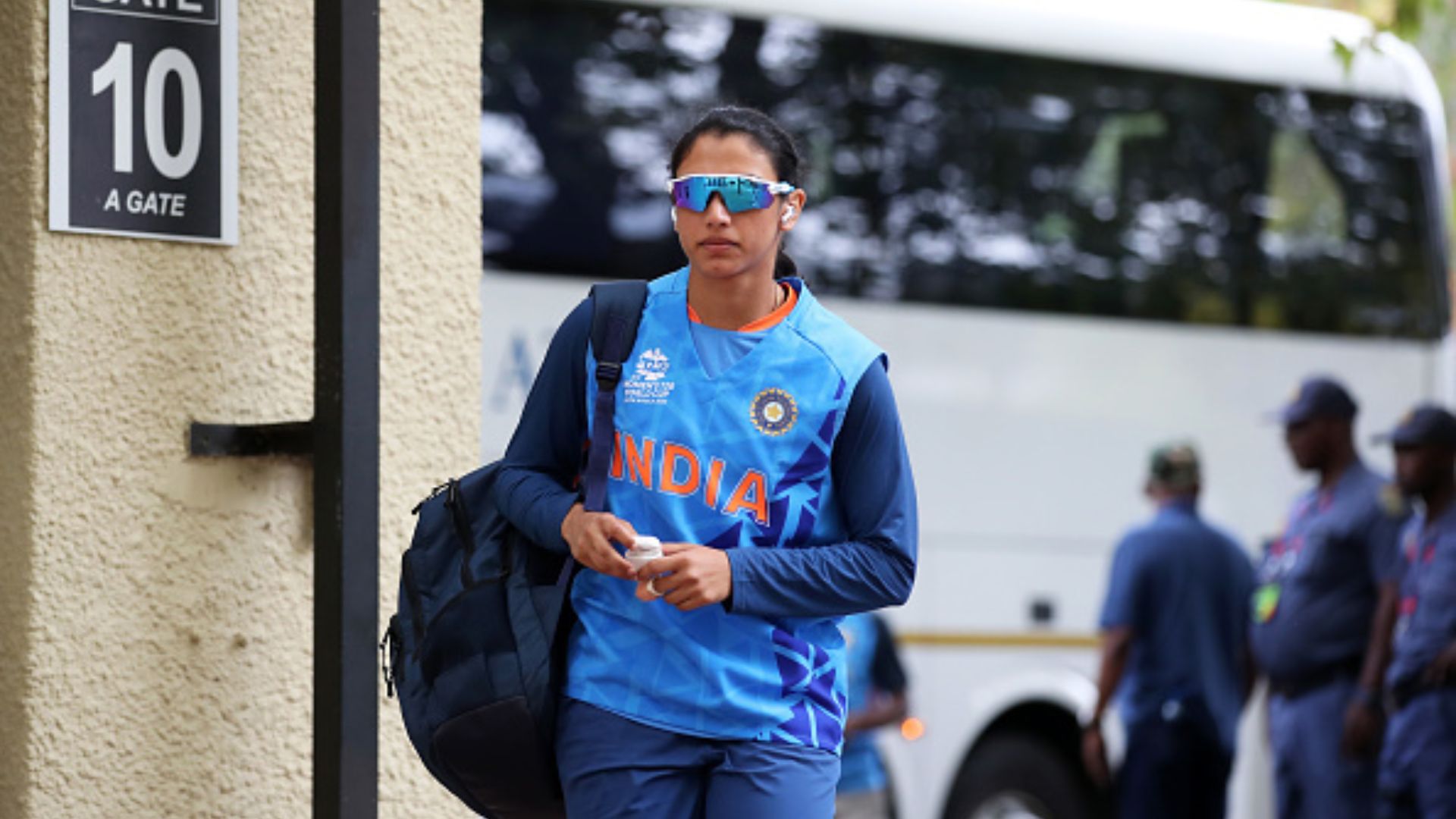 स्मृति मांधना ऑस्ट्रेलिया की WBBL में नहीं खेलेंगी, लगातार दूसरे साल टूर्नामेंट से बनाई दूरी, भारत में ही खेलने का फैसला