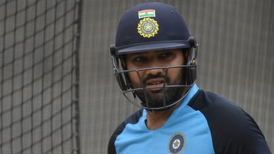 रोहित शर्मा टीम इंडिया के लिए ODI में उठा रहे जोखिम, बोले- 150 से 170 रन बनाना चाहता हूं मगर... SportsTak Hindi