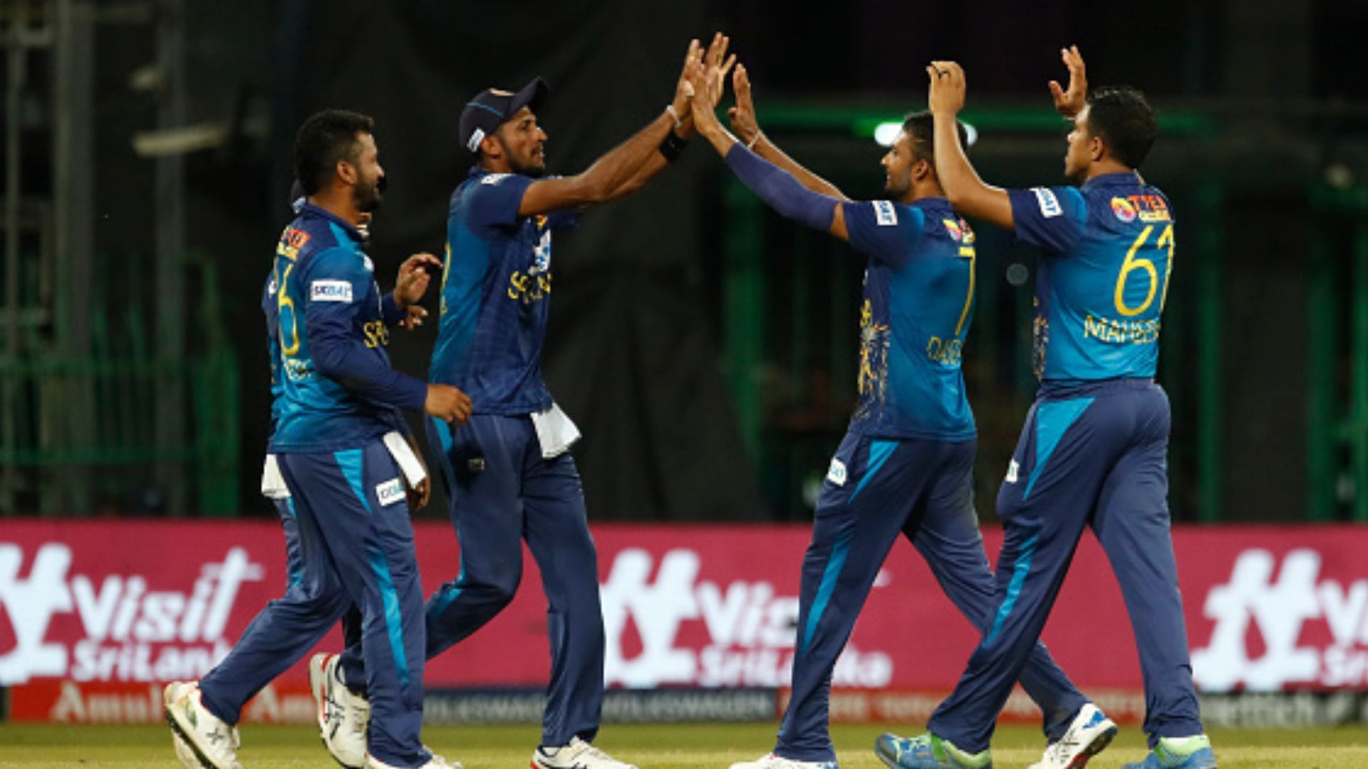 SL vs BAN : सदीरा के 93 रन और घातक गेंदबाजी से जीती श्रीलंका, 21 रनों की हार से बांग्लादेश पर मंडराया एशिया कप से बाहर होने खतरा 