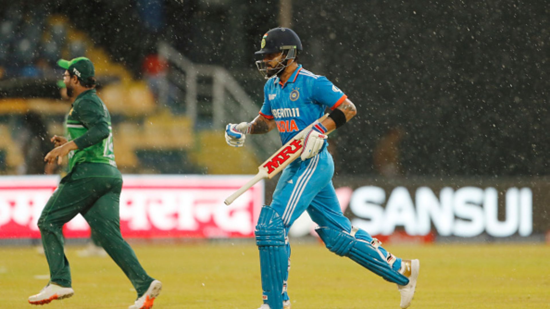 IND vs PAK : भारत की बैटिंग यहीं खत्म हुई तो पाकिस्तान को जीत के लिए 20 ओवर में बनाने होंगे इतने रन