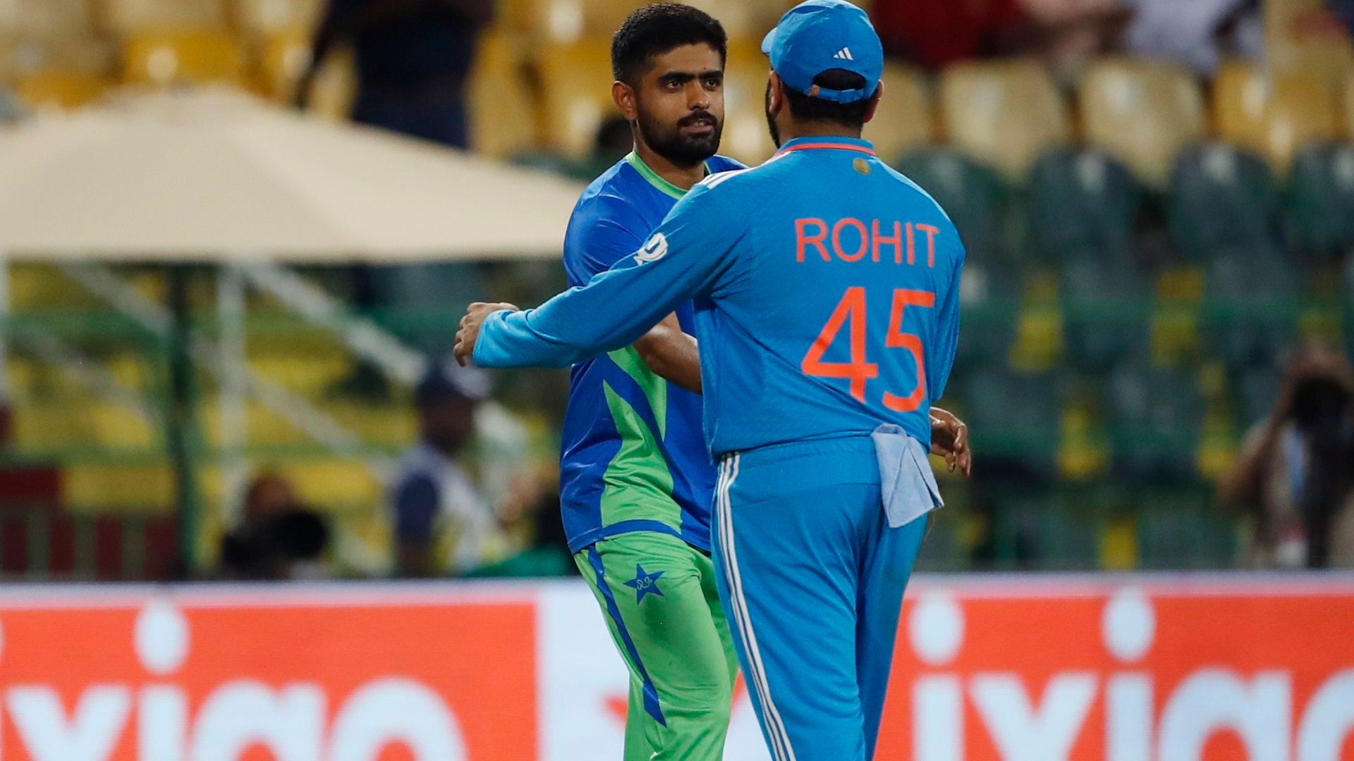 SL vs PAK: नेपाल ने बचा ली बाबर आजम की 'लाज', अब 4 मैचों में 56 रन बनाकर रोहित से निकले आगे
