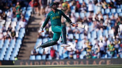 सनराइजर्स हैदराबाद के साउथ अफ्रीकी सितारे का जलजला, छक्कों की बारिश कर 57 गेंद में कूटा बवाली शतक, 38 बॉल में बने थे 50 रन SportsTak Hindi