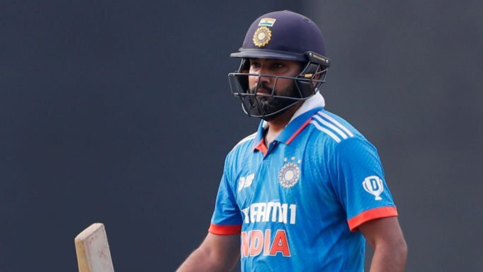 Rohit Sharma बिना रन बनाए आउट हुए तो आंकड़ों में मची खलबली, घटिया और अनचाहे रिकॉर्ड्स की लगाई लाइन