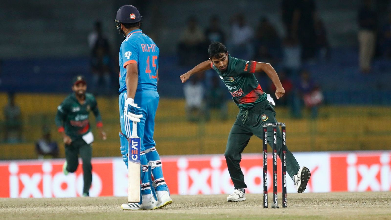 IND vs BAN: 286 दिनों से टीम इंडिया पर बांग्लादेश का दबदबा बरकरार, मुकाबले खेले चार, 3 में किया ढेर IND vs BAN: 286 दिनों से टीम इंडिया पर बांग्लादेश का दबदबा बरकरार, मुकाबले खेले चार, 3 में किया ढेर