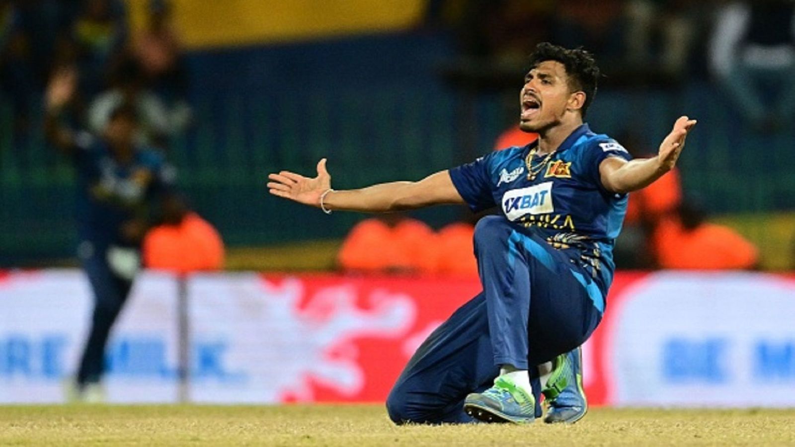 भारत के खिलाफ Asia Cup Final से पहले श्रीलंका को झटका, 5 मैचों में 8 विकेट लेने वाला गेंदबाज बाहर भारत के खिलाफ Asia Cup Final से पहले श्रीलंका को झटका, 5 मैचों में 8 विकेट लेने वाला गेंदबाज बाहर
