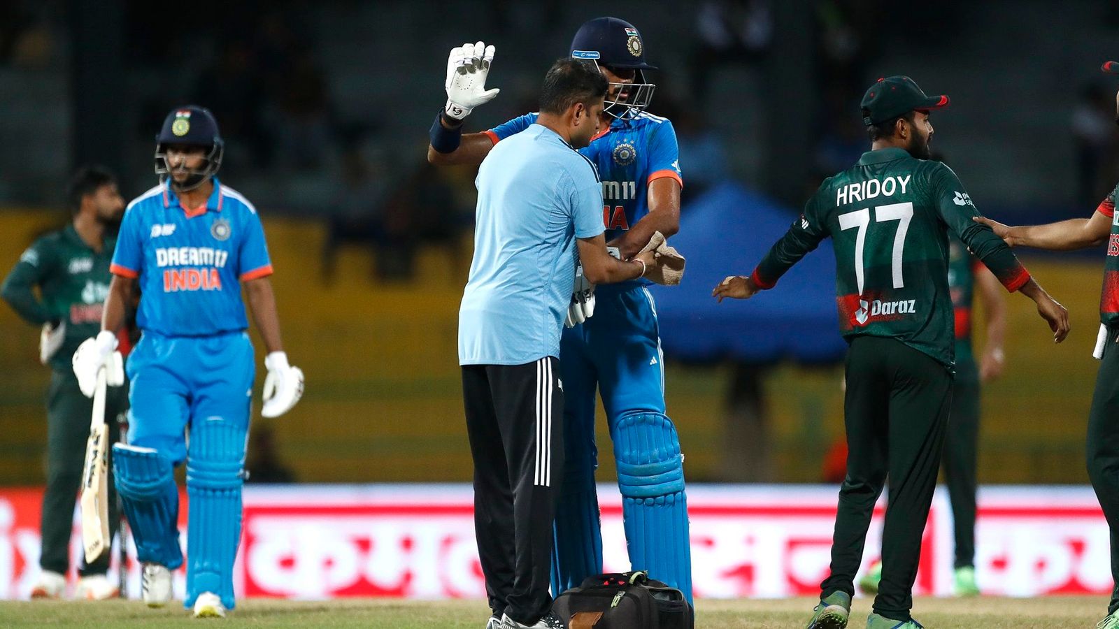 Asia cup Final से पहले टीम इंडिया में फेरबदल, ये स्टार खिलाड़ी जख्मी, भारत से भेजा गया युवा सितारा Asia cup Final से पहले टीम इंडिया में फेरबदल, ये स्टार खिलाड़ी जख्मी, भारत से भेजा गया युवा सितारा