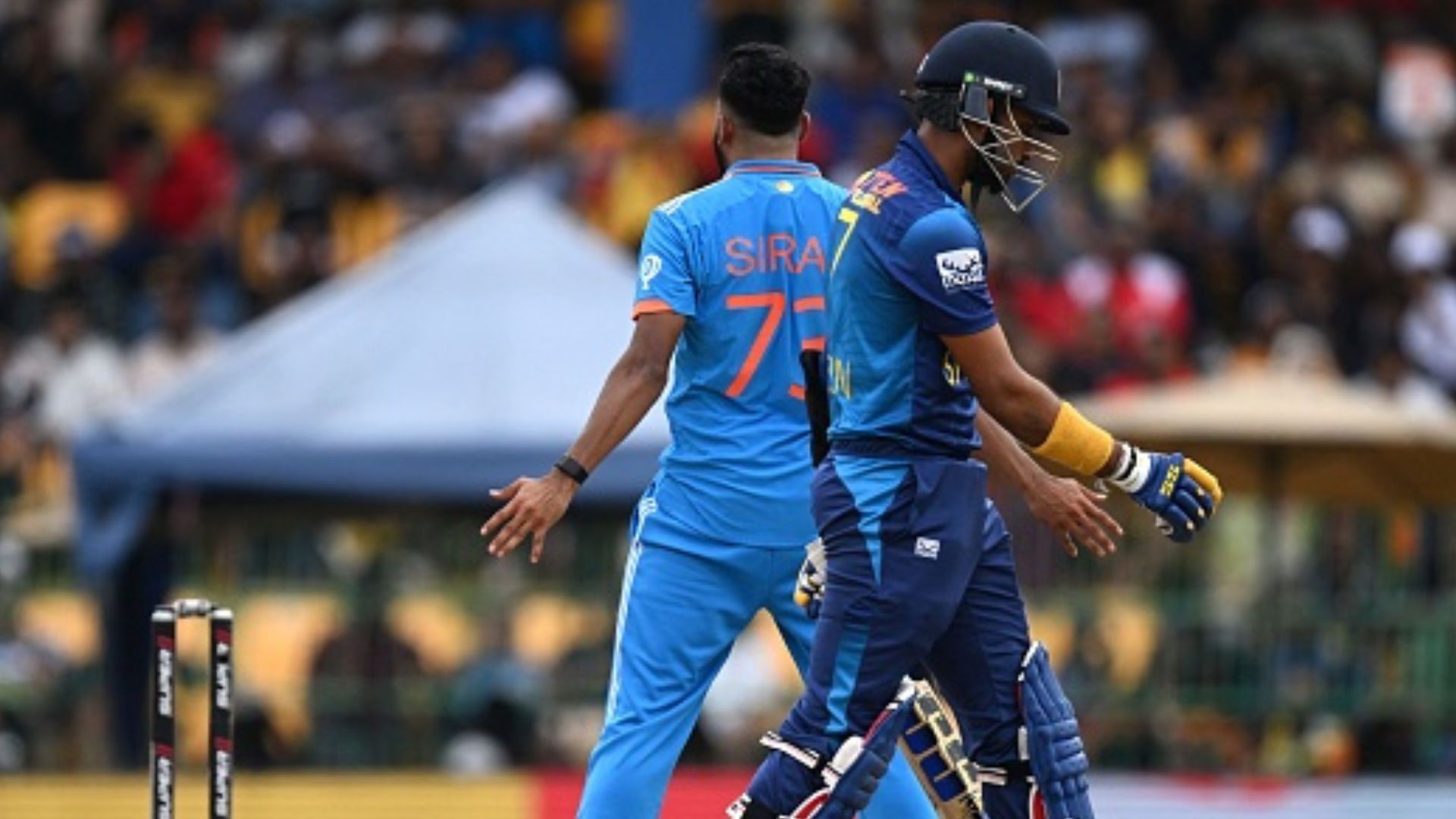 Asia Cup Final Ind vs SL: डेढ़ घंटे और 89 गेंदों में सिर्फ 50 रन पर ढेर हो गई श्रीलंका की पूरी टीम, जानिए तबाही का सिलसिला कैसे शुरू हुआ