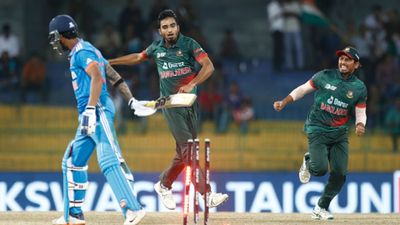 Tanzim Sakib Controversy : महिला विरोधी पोस्ट करने वाले बांग्लादेशी खिलाड़ी ने मांगी माफ़ी, सदमे में पूरा परिवार SportsTak Hindi