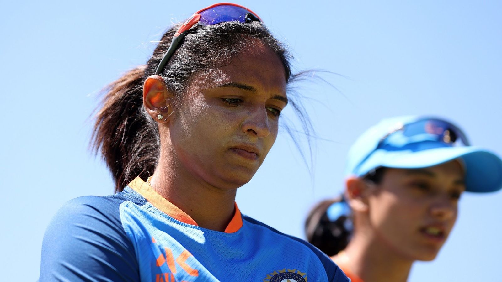 Asian Games: गोल्ड मेडल मैच में हरमनप्रीत कौर की वापसी, जानिए किस विवाद के चलते 2 मैचों में स्मृति मांधना को करनी पड़ी थी कप्तानी Asian Games: गोल्ड मेडल मैच में हरमनप्रीत कौर की वापसी, जानिए किस विवाद के चलते 2 मैचों में स्मृति मांधना को करनी पड़ी थी कप्तानी