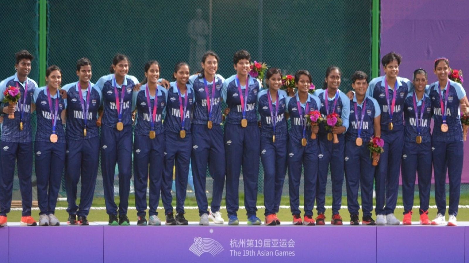 Asian games: हरमनप्रीत ने दिलाया भारत को क्रिकेट का पहला गोल्ड, खत्म हुई पाकिस्तान की बादशाहत Asian games: हरमनप्रीत ने दिलाया भारत को क्रिकेट का पहला गोल्ड, खत्म हुई पाकिस्तान की बादशाहत