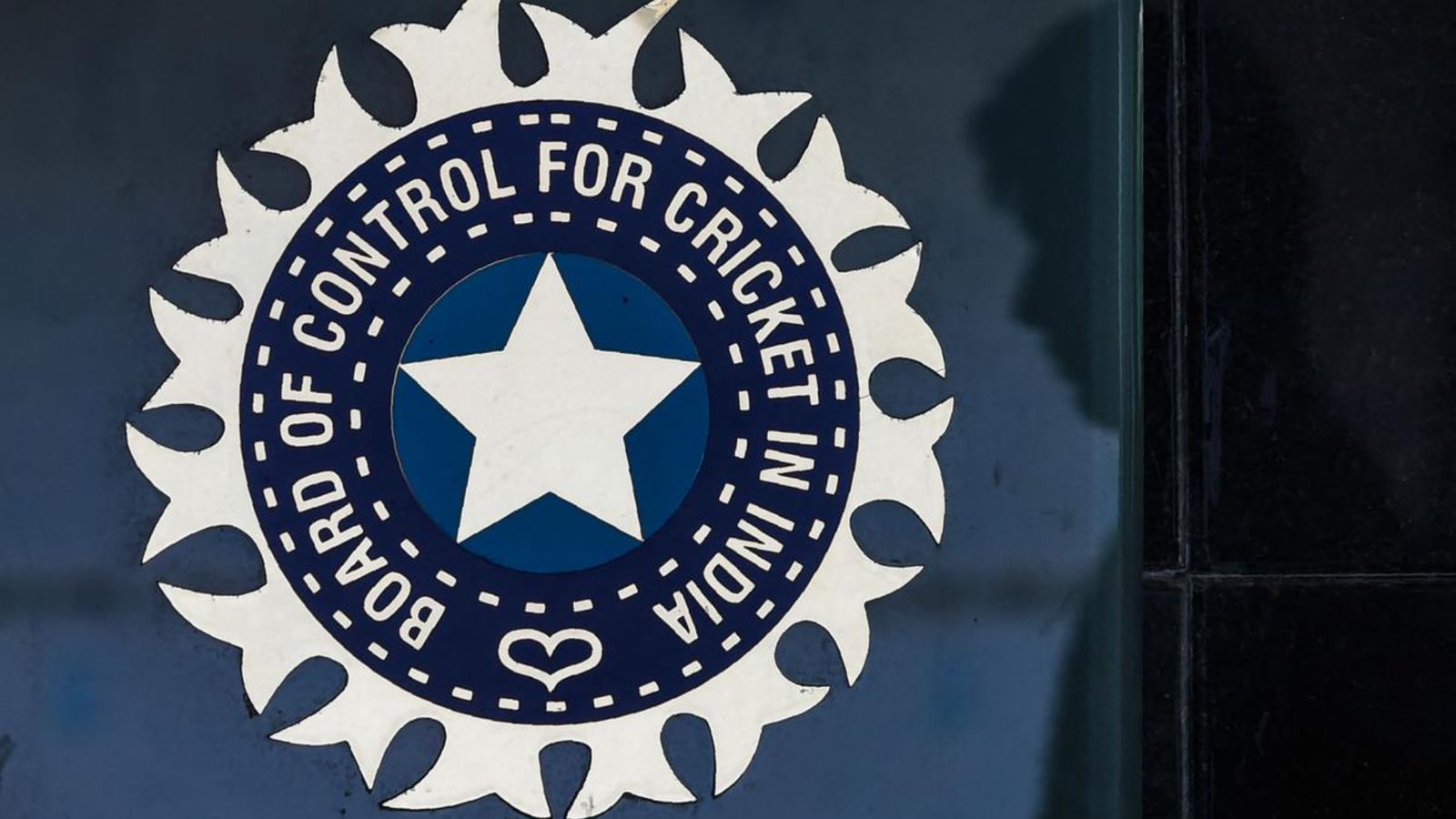 BCCI AGM: भारतीय बोर्ड की कमाई में बंपर इजाफा, खजाने में बढ़े 2,198 करोड़ रुपये, साल 2027 का लक्ष्य कर देगा हैरान! BCCI AGM: भारतीय बोर्ड की कमाई में बंपर इजाफा, खजाने में बढ़े 2,198 करोड़ रुपये, साल 2027 का लक्ष्य कर देगा हैरान!