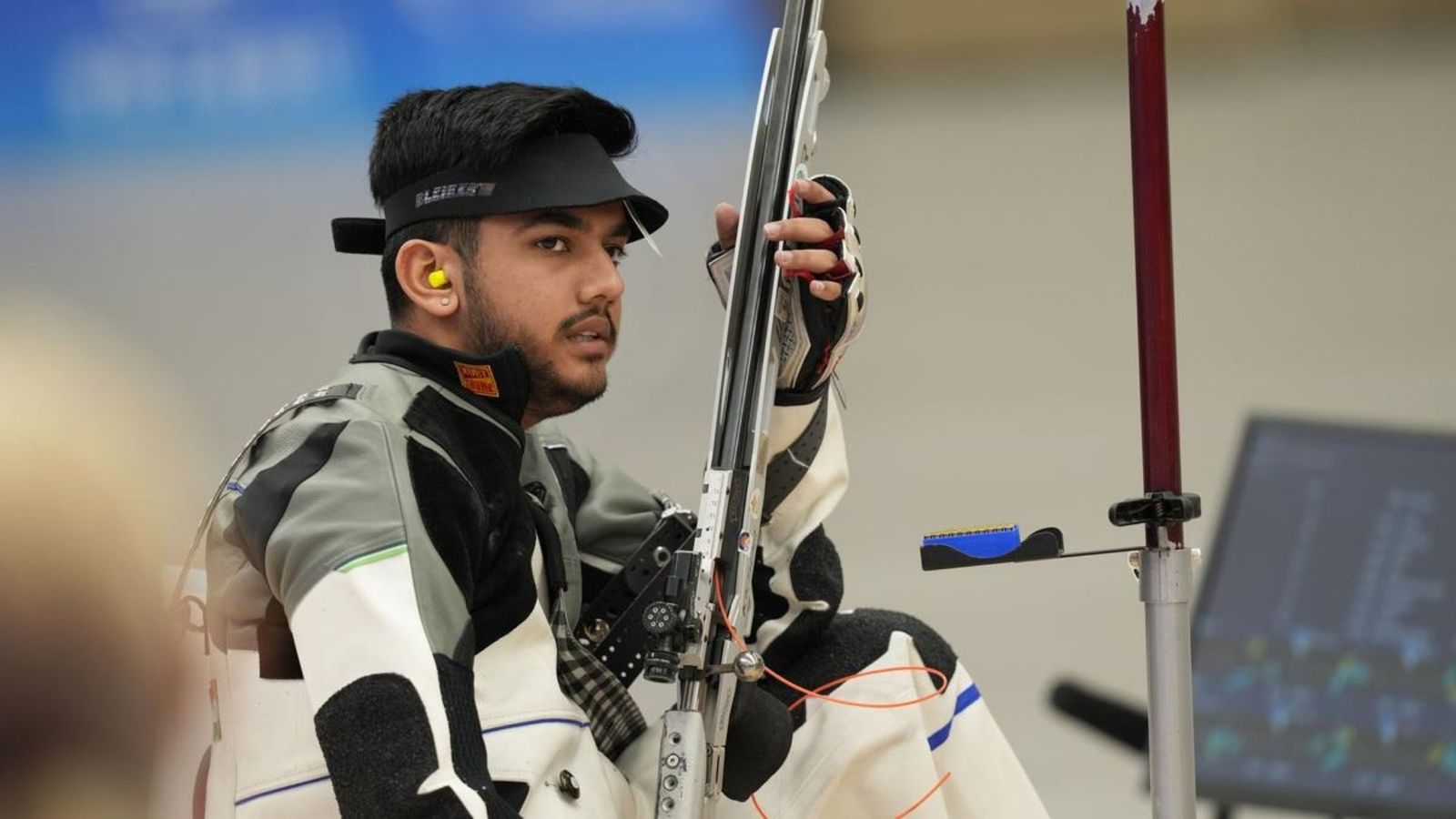 Asian Games 2023: टीम इवेंट के बाद ऐश्वर्या प्रताप 50 मीटर राइफल 3 पोजिशन में भी छाए, अब सिल्वर पर लगाया निशाना
ऐश्वर्या प्रताप को मिला सिल्वर