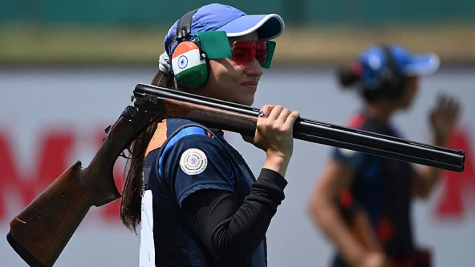 Asian Games: पहले पिता ने गोल्ड जीतकर लहराया तिरंगा, अब बेटी राजेश्वरी ने बढ़ाई देश की शान राजेश्वरी कुमारी ने टीम इवेंट में सिल्वर जीता
