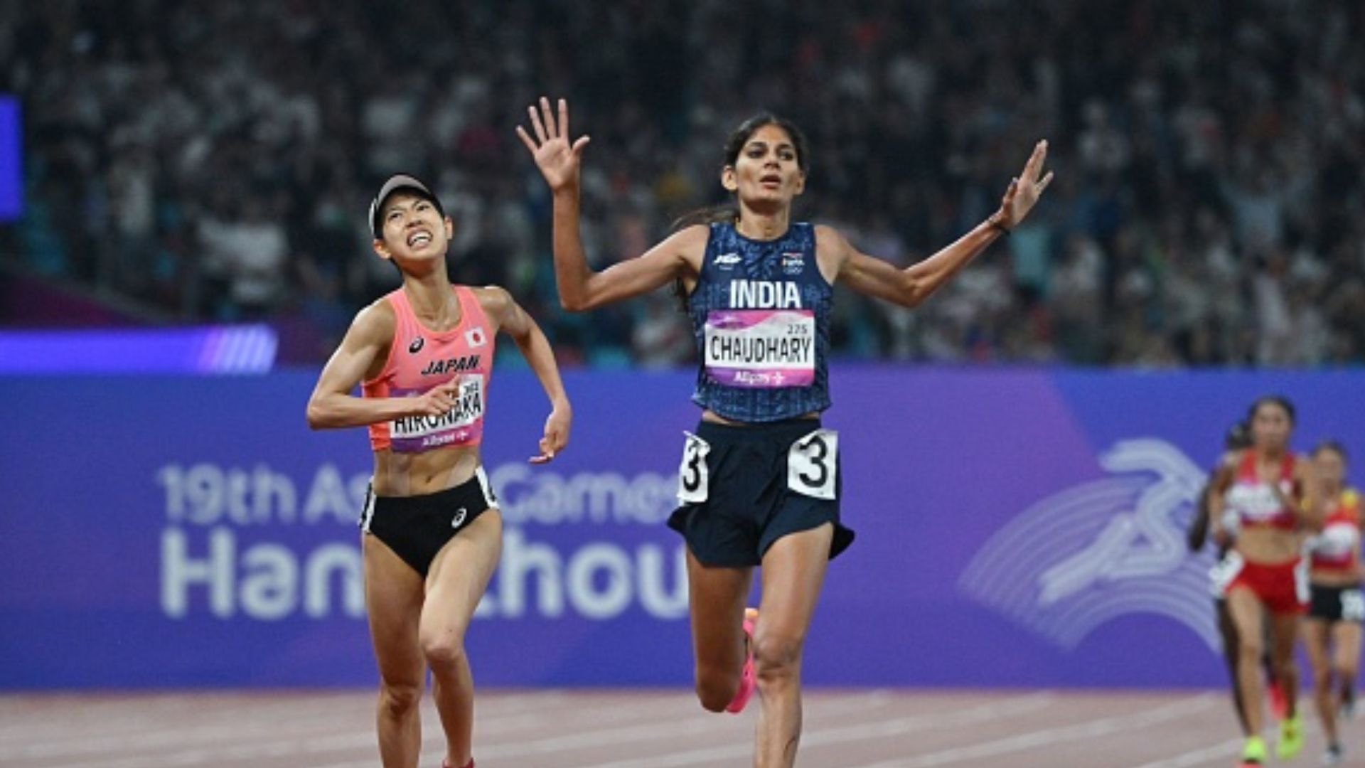 Asian Games : चंद कदम पहले पारुल ने भरी तेज रफ्तार, जापानी खिलाड़ी को पछाड़ 5000 मी. दौड़ में जीता ऐतिहासिक गोल्ड