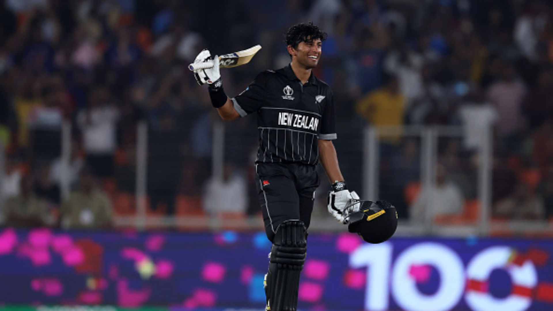 सचिन-द्रविड़ के नाम वाले लड़के ने इंग्लैंड का बजाया बाजा, वर्ल्ड कप डेब्यू में उड़ाया सैकड़ा, भारत से है स्पेशल रिश्ता सचिन-द्रविड़ के नाम वाले लड़के ने इंग्लैंड का बजाया बाजा, वर्ल्ड कप डेब्यू में उड़ाया सैकड़ा, भारत से है स्पेशल रिश्ता