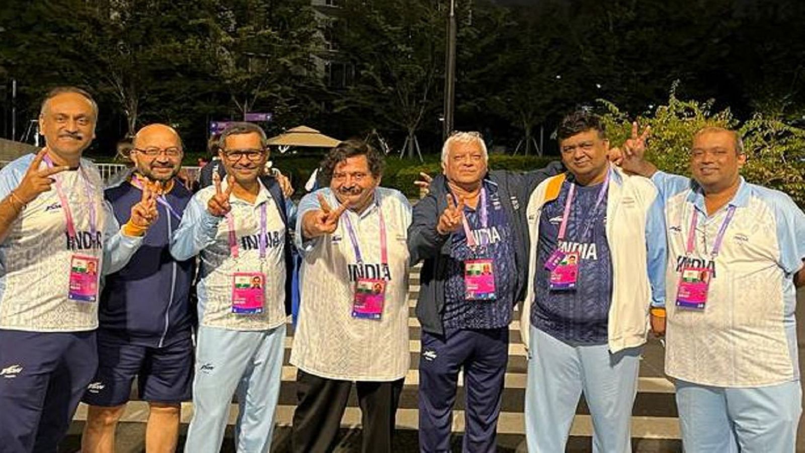 Asian games: पाकिस्तान में तिरंगा लहराने वाले भारतीय प्लेयर्स का अब चीन में कमाल,  65 साल के खिलाड़ी के साथ मिलकर जीता सिल्वर Asian games: पाकिस्तान में तिरंगा लहराने वाले भारतीय प्लेयर्स का अब चीन में कमाल,  65 साल के खिलाड़ी के साथ मिलकर जीता सिल्वर