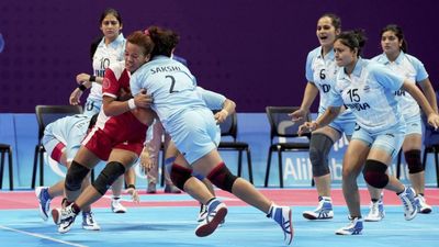 72 साल बाद Asian Games में भारत ने रचा इतिहास, 100 मेडल्स जीतने का मिशन पूरा, कबड्डी में महिला टीम ने दिलाया गोल्ड भारत का 100वां मेडल