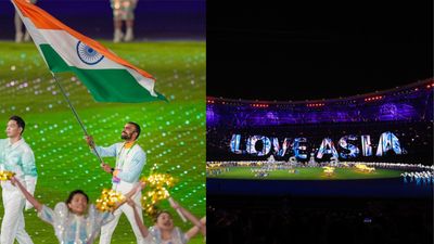 Asian Games Closing Ceremony: पीआर श्रीजेश ने थामा तिरंगा, 75 मिनट के धूमधड़ाके के बाद जापान में मिलने का हुआ वादा Asian Games Closing Ceremony