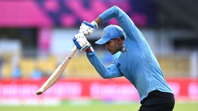 पाकिस्तान के खिलाफ भी शुभमन गिल का खेलना मुश्किल, प्लेटलेट्स में नहीं हो रहा सुधार, चेन्नई के अस्पताल में भर्ती पाकिस्तान मुकाबले से बाहर रह सकते हैं गिल
